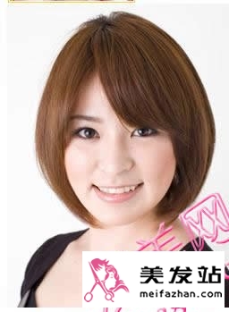  发型专家解秘中年女性韵致 