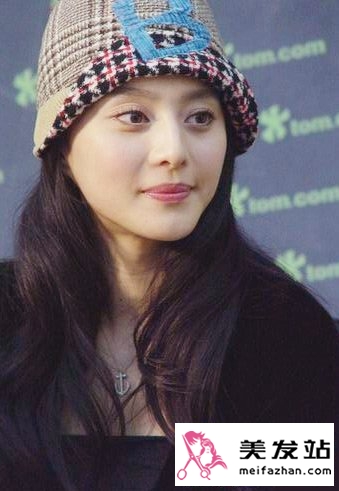  范冰冰完美演绎发型与帽子搭配榜样 