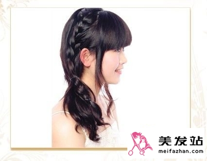 3步打造甜美侧编发教程