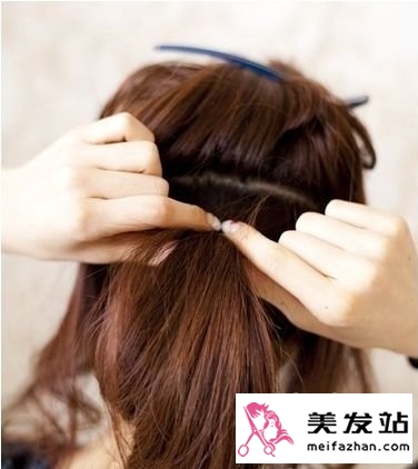 DIY俏丽马尾编发 可爱迷人