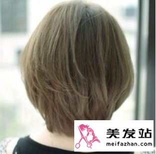 你的发型你做主 日系个性亚麻色波波烫发型