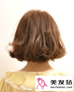 5款让变小脸短发发型