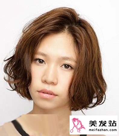 2013层次感短发烫发发型