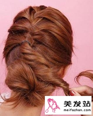 2013韩式唯美盘发的步骤图解