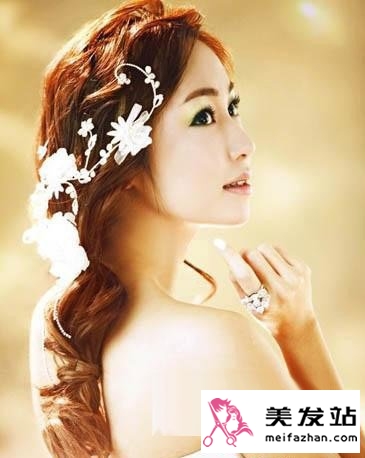 11月那些唯美新娘发型图片盘点  浪漫典雅