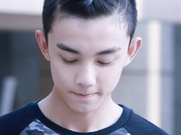 男生长发怎么编好看？男生蝎子辫蜈蚣辫发型图