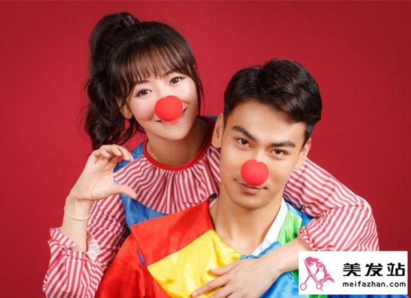 陈紫函婚纱照大盘点 光新娘发型就有好几种花样！ 陈紫函戴向宇婚礼