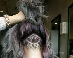 女生个性铲青发型 “纹发”纹出非主流