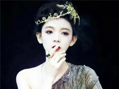 夏季这样盘最美 绝美盘发图片