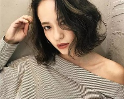 齐肩外翘短烫发 及脸短发烫发