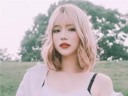 短发怎么弄比较好看 短卷发造型美一脸