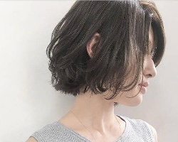 当你纠结要不要剪短发？看看这短发美女怎么说呢