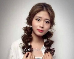 优雅淑女发型 适合情人节约会
