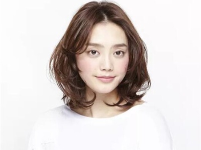 女生中长发纹理卷 适合各个脸型妹纸