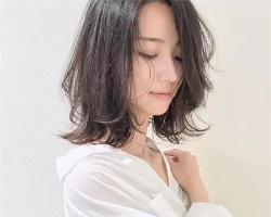 韩式齐肩短发烫发发型 慵懒感造型爆红网络