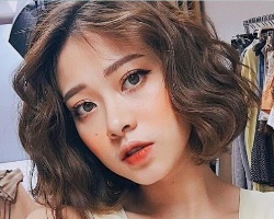 女生头发少剪哪款短发好看 超火纹理短发靠平板夹3技巧发量秒UP！