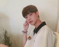 少年感十足的初恋男生发型 简约又帅气像极了爱情的样子