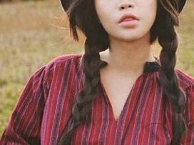 适合小脸女生的扎发发型 精致脸型搭上编发颜值