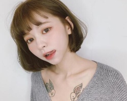 女生圆脸剪什么发型显脸小 修颜发型让你秒变精致小脸