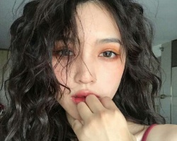 大脸女千万不要剪的发型 选错发型脸型变的又大又圆
