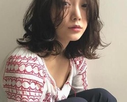 适合齐肩发女生的烫发发型 头发烫个卷修颜又时髦