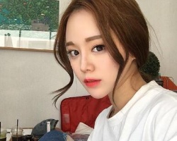 长发女生搭配什么刘海显脸小 修颜瘦脸打造完美女神
