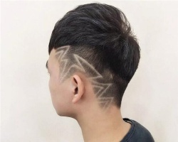男士个性两边铲发型 今年最流行的男生短发