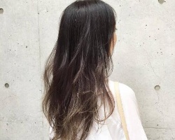适合长发的女生发型 给你一个最美的女神背影