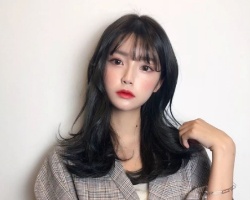 长发女生适合烫什么卷 烫发护发打造女神造型