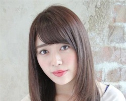 怎么根据发量和脸型选择发型 女生发型脸型发量搭配设计