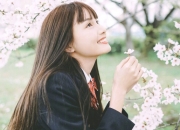 穿制服什么发型好看 甜美又清新让你做个花季少女