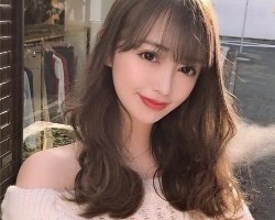 韩式显年轻波浪卷 显气质又显脸小发型