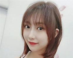 今年流行什么短烫发 低调知性气质升级