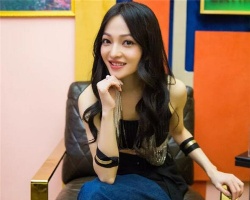 张韶涵最新发型 每一款都甜美减龄