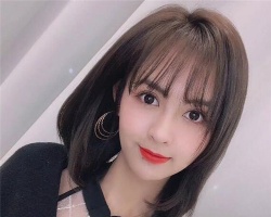 最新人气女生发型 内扣微蓬卷显瘦气质