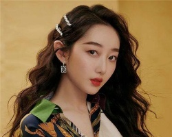 长脸女生烫什么头发好看 好看的长脸烫卷发型推荐