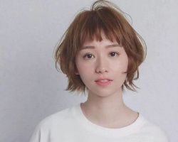 女生今年剪什么短发最流行 短卷发俏皮又可爱
