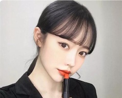 清新薄刘海中长发 充满女神范适合各种发型