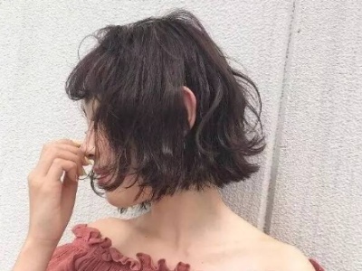 短卷发适合什么脸型 短卷发怎么打理