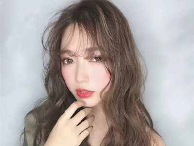 长发懒卷发发型 女人味气质满分