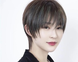 甜酷鲻鱼头正流行 个性女生短发推荐