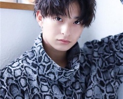 日系男生纹理烫发型 蓬松烫发酷炫时髦