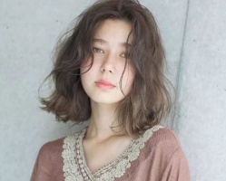 什么女生适合染头发 女生染头发好不好
