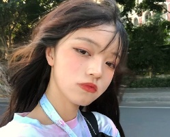 下巴短的女生适合什么发型 修颜发型+刘海气质翻倍