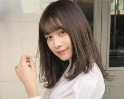 温柔知性锁骨发 自带减龄瘦脸效果