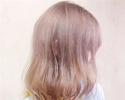 女生怎么染发显个性 发尾黄色亮裙摆染最抢眼