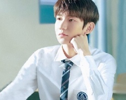 男明星青春校园造型LOOK 谁才是你心中的top1