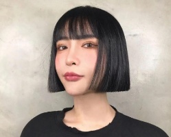 好看的中短直发发型 清新减龄造型简约不简单