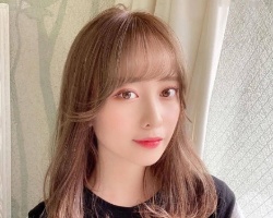 2021中长款女生发型 甜美日系中长发优雅动人