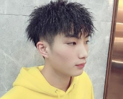 头发软适合锡纸烫吗 锡纸烫可以中分吗